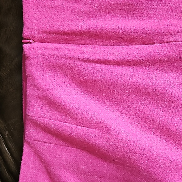 Super cute Talbots bright pink above knee wool skirt - Picture 5 of 5
